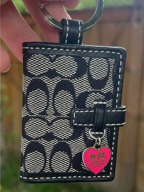 Y2K Coach Signature Mini Photo Case Keychain Charm. Rare❗️